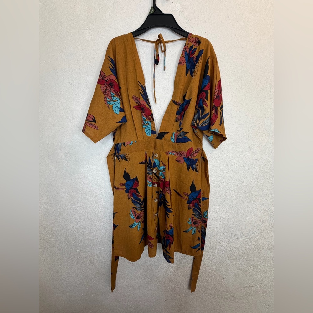 Shein Women's Floral Print Butterfly Sleeve Size L EUC